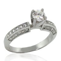0.74 18K tw Diamond Engagement Ring