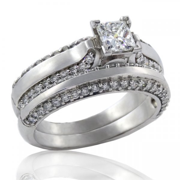 1.25ct. tw 19k Canadian Diamond Engagement Ring Set - Click Image to Close